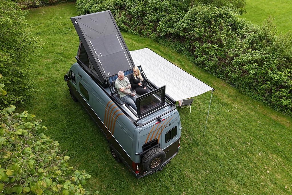 Flowcamper-Dachsofa-02.jpg