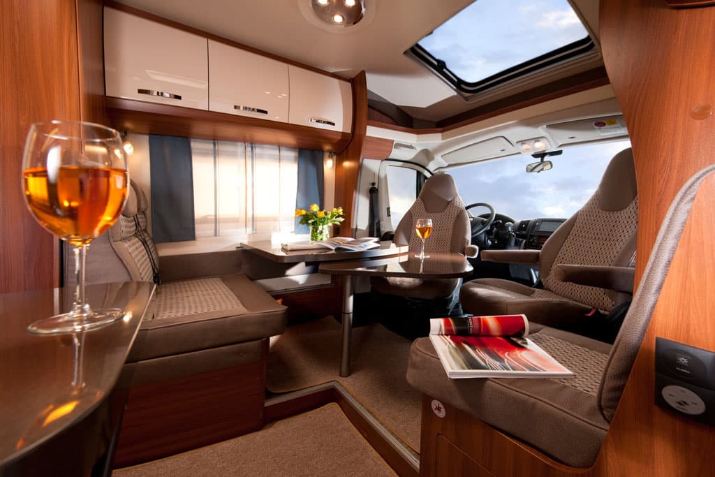 Sitzgruppe im Hobby Optima T65 GE