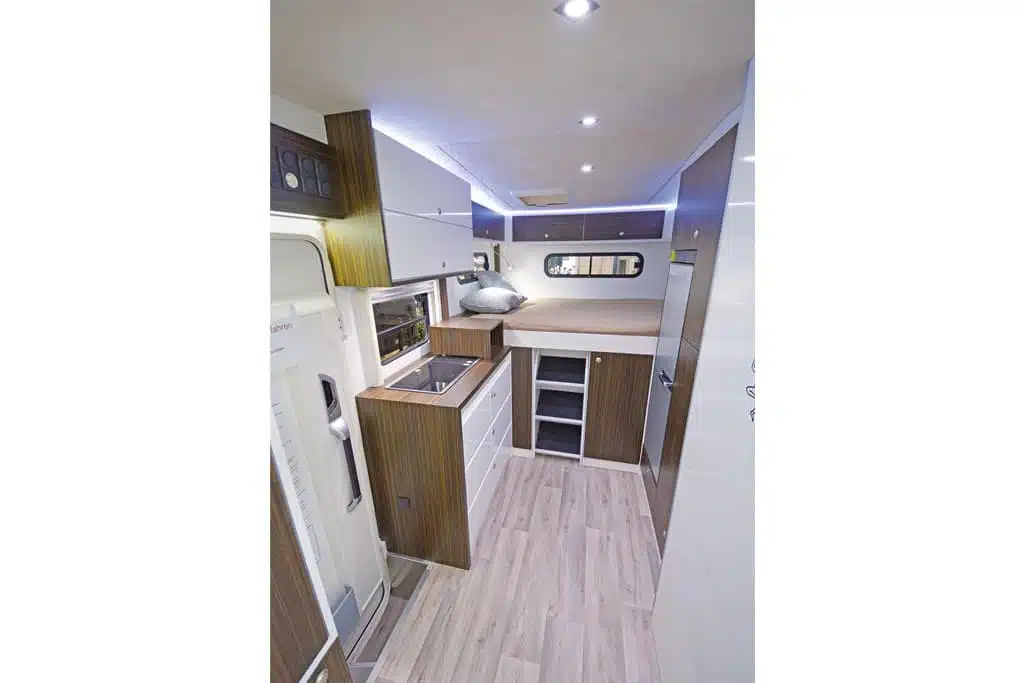 Skydancer Apéro auf Fiat-Ducato-Basis