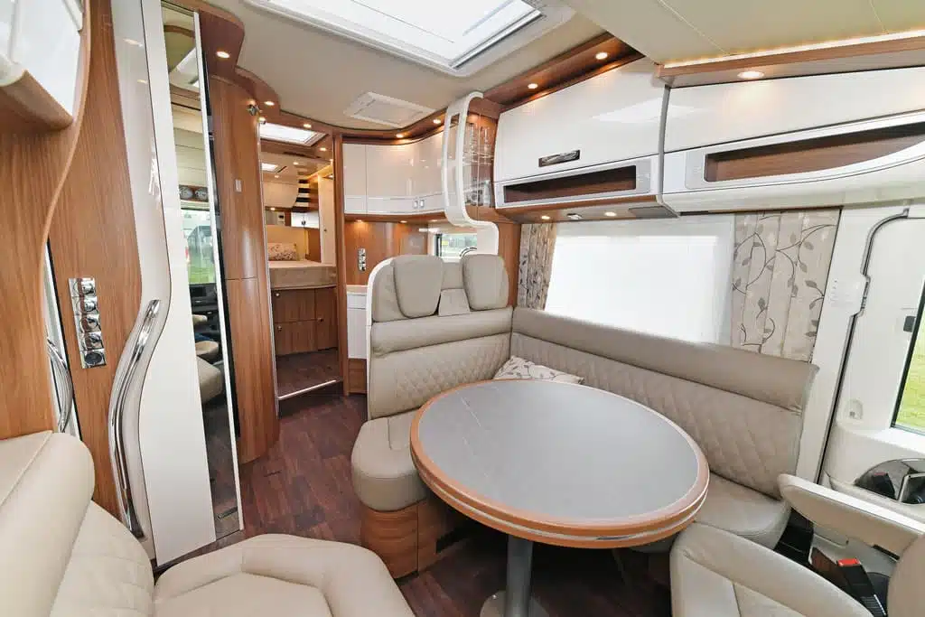 Carthago Chic E-Line