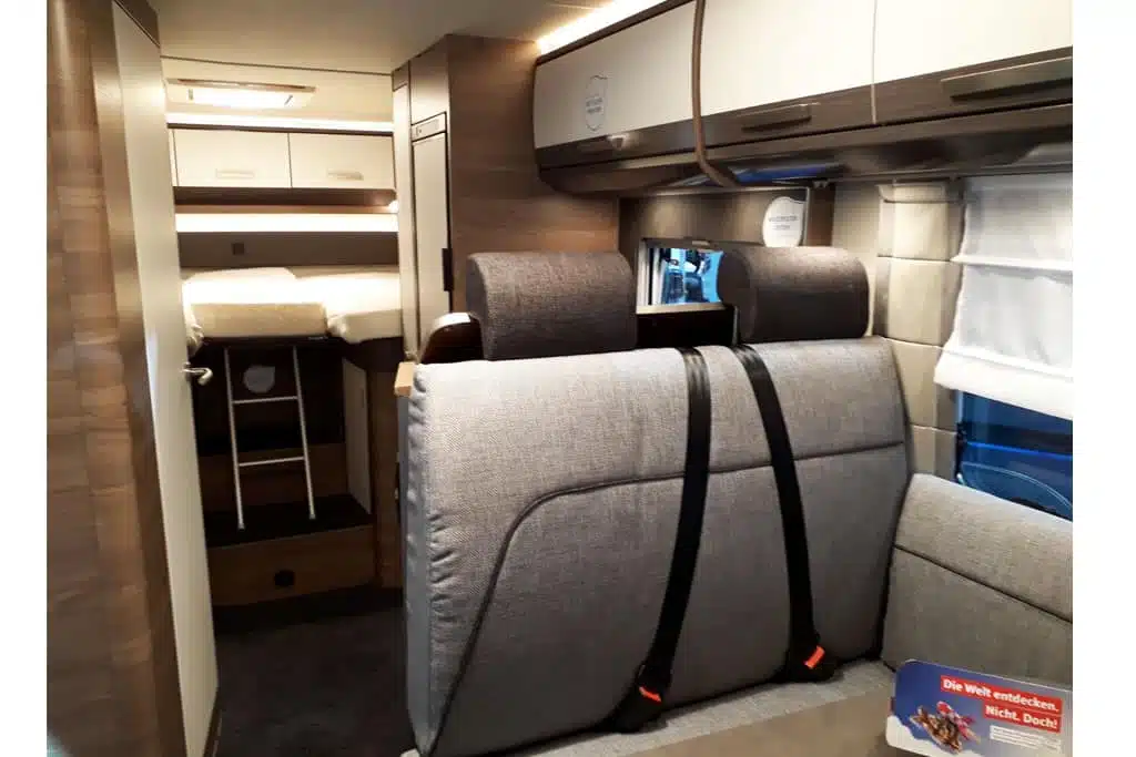 Knaus Live I 700 MEG