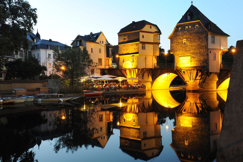 Salinen und Gradierwerk gehen in Bad Kreuznach mit einer Landschaft wie aus dem Bilderbuch eine Liaison ein: Wer die Kurstadt an der Nahe besucht, tut etwas für Körper und Geist.