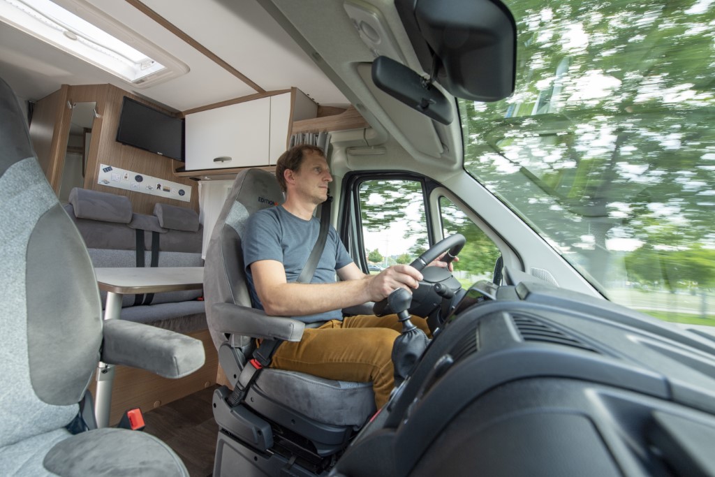 Profitest Carado V337 Edition15 Incar