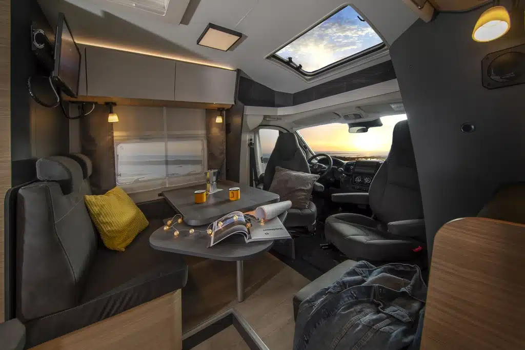 Sitzgruppe im Hobby Optima de Luxe T65 GE