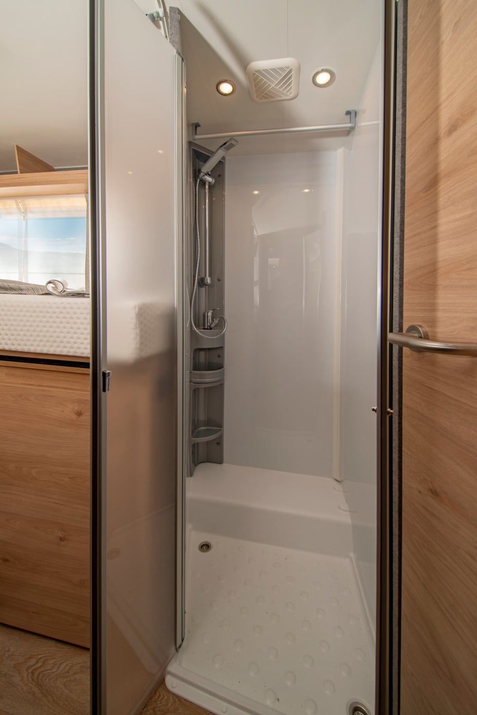 Dusche im Dethleffs Just Go T 7055 EB