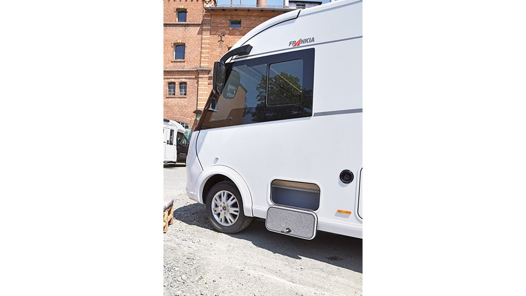 Frankia Neo MI 7 BD (2023): Serviceklappe