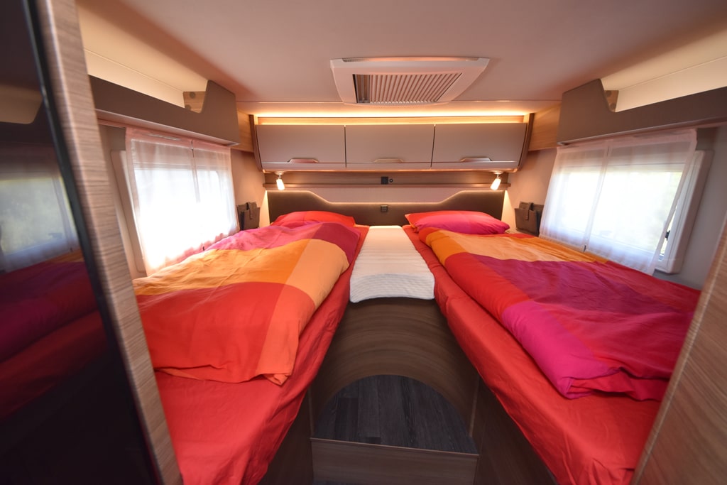 Knaus Van Ti 640 MEG Vansation: Schlafzimmer
