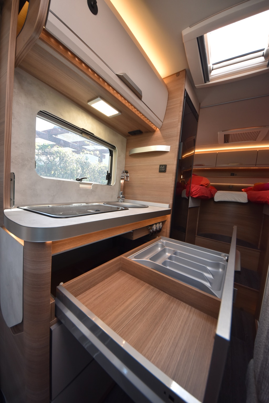 Knaus Van Ti 640 MEG Vansation: Küchenblock