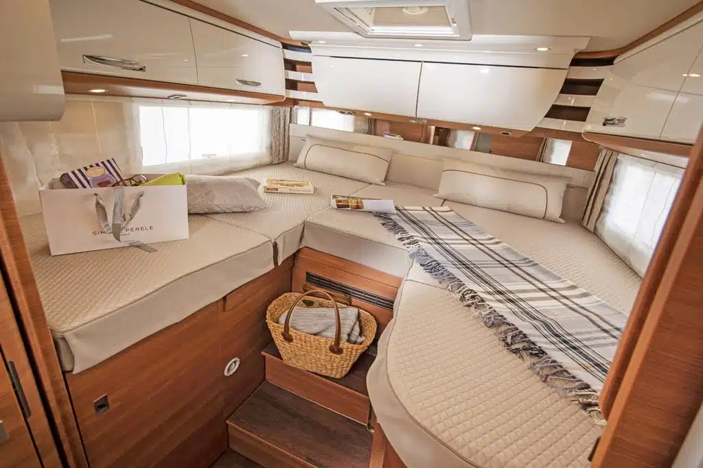 Bett im Carthago Chic C-Line T 4.9 LE