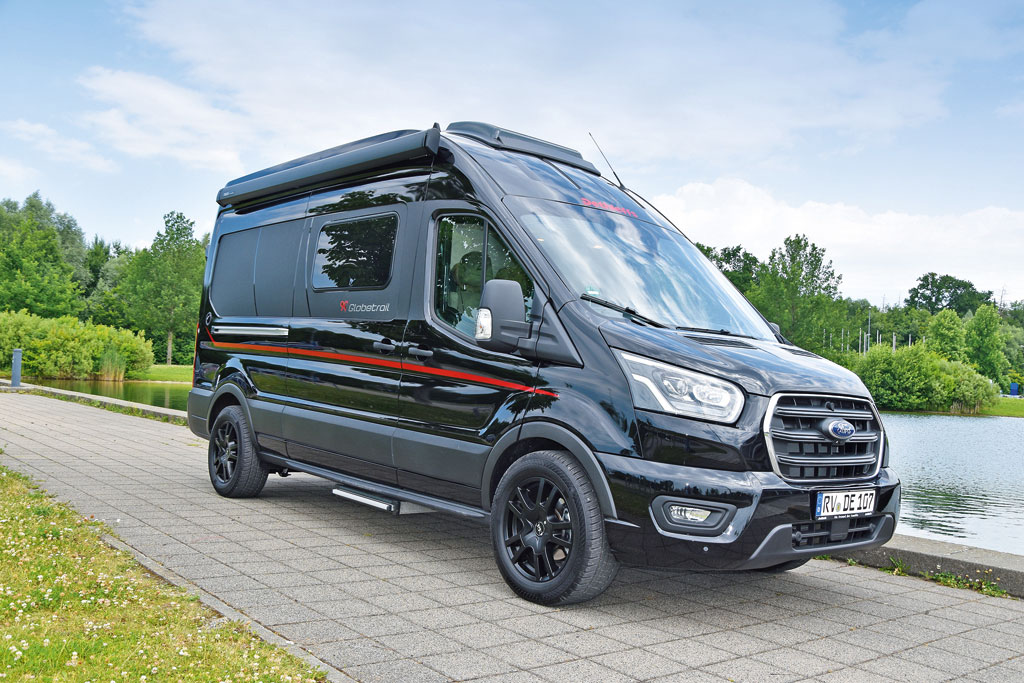 D. GLOBETRAIL 590 C