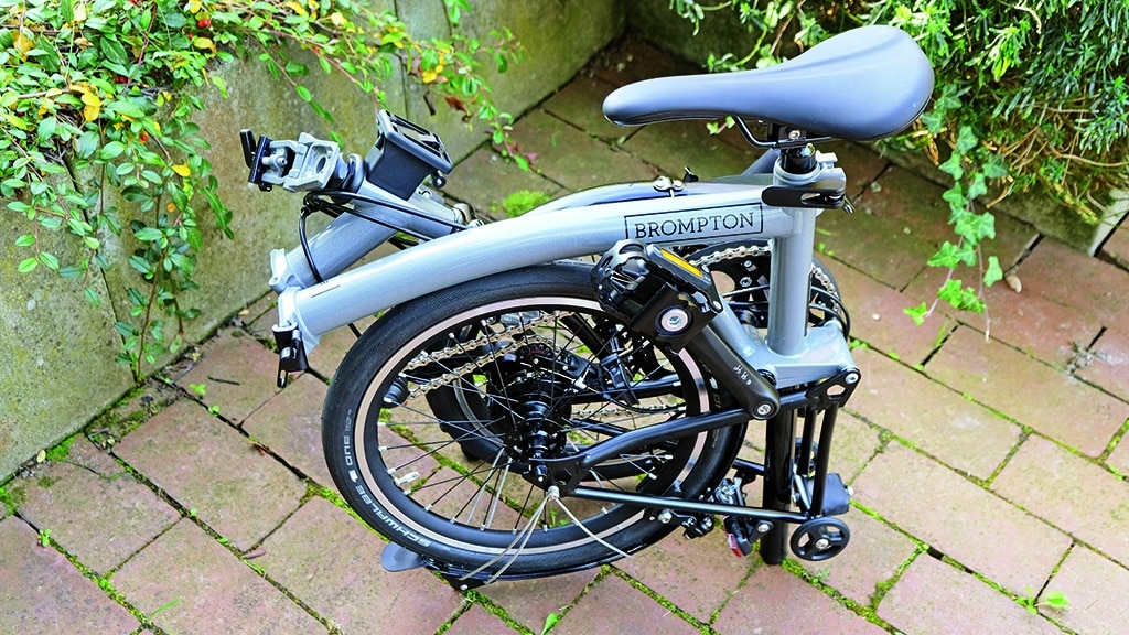 Brompton P-Line Klapprad zusammengeklappt