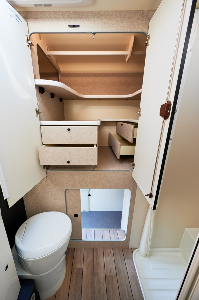 Forster T Coupé 639 LF Bad mit Staufächern