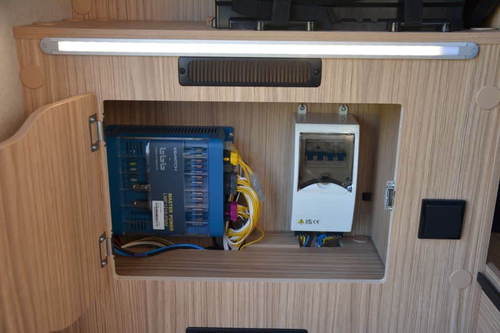 Pilote P720U Stauraum mit Elektrik