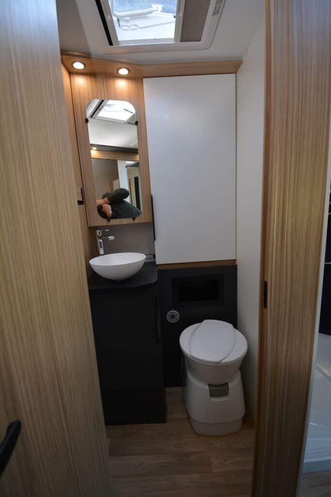 Pilote P720U WC-Raum