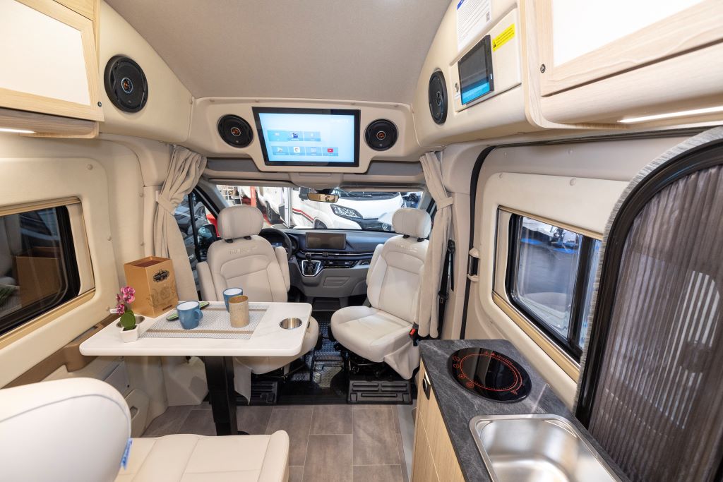 Maxus RV Deliver 9 Premium