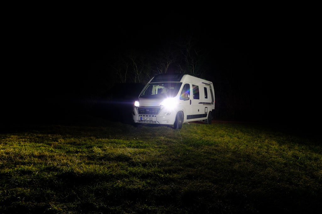 Ducato Wohnmobil mit hellen nachgerüsteten LED-Lampen