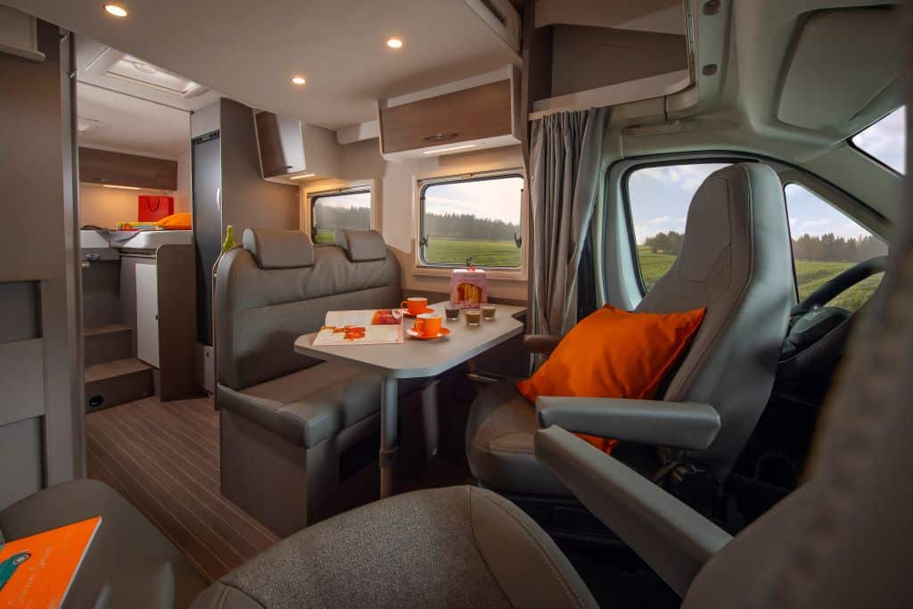 Die Sitzgruppe im Etrusco T 6.9 SB Base