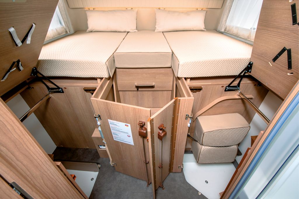 Profitest Malibu T 450 RB-LE Comfort 4,2 t Internet (5)