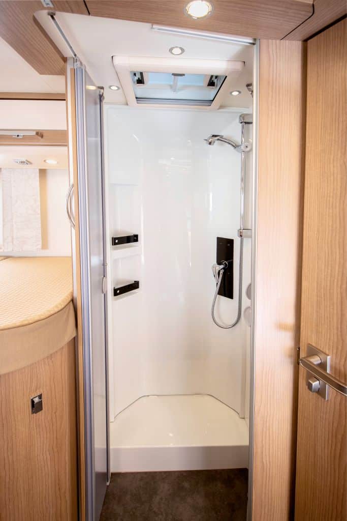 Profitest Malibu T 450 RB-LE Comfort 4,2 t Internet (8)