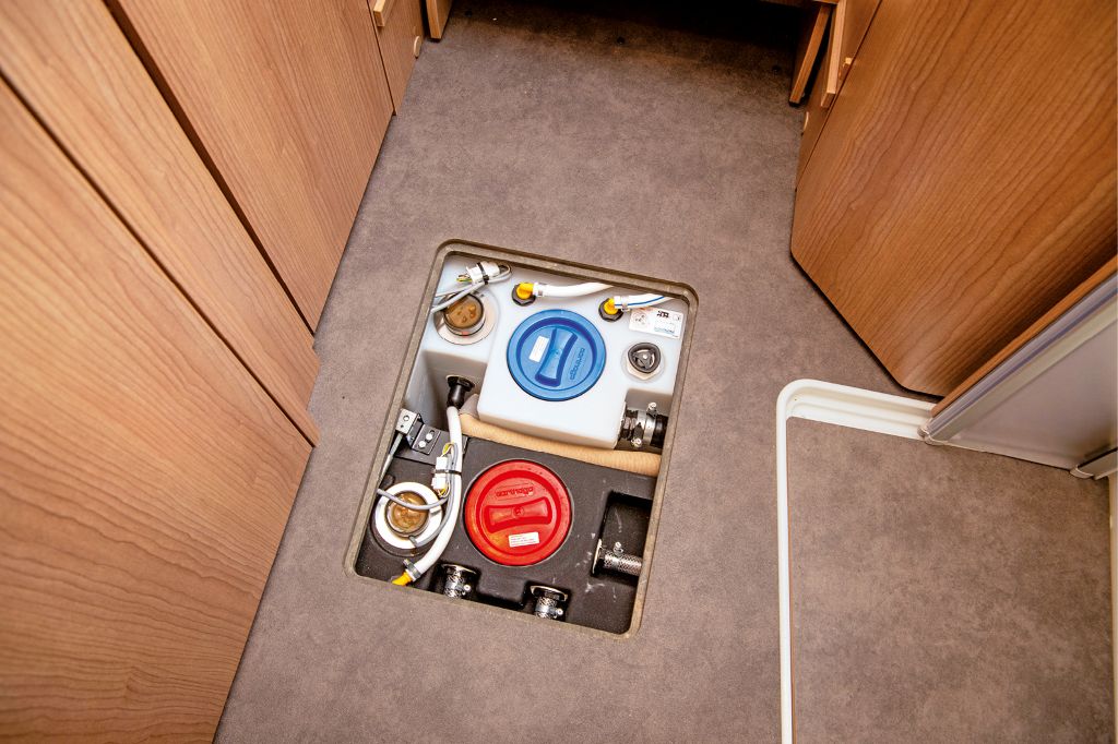 Profitest Malibu T 450 RB-LE Comfort 4,2 t Internet (9)