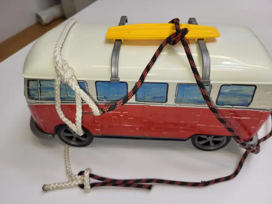 Camper mit Knoten