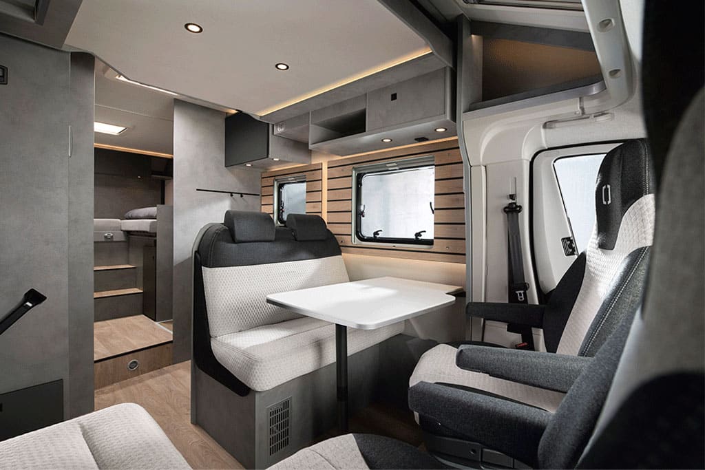 Crosscamp EXPDN Interior Innenraum Sitzgruppe