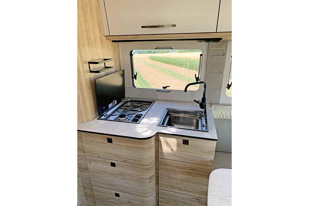 Eura Mobil Profila T Freestyle Küche