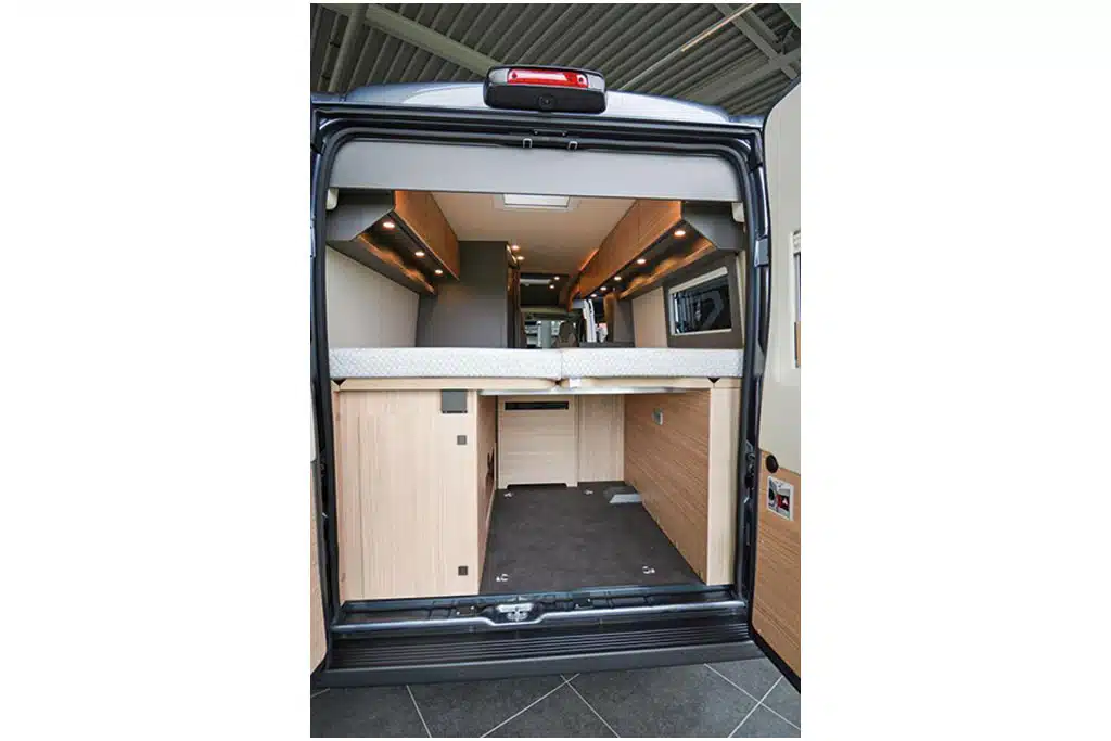 Innenansicht ins Campervan-Hecks