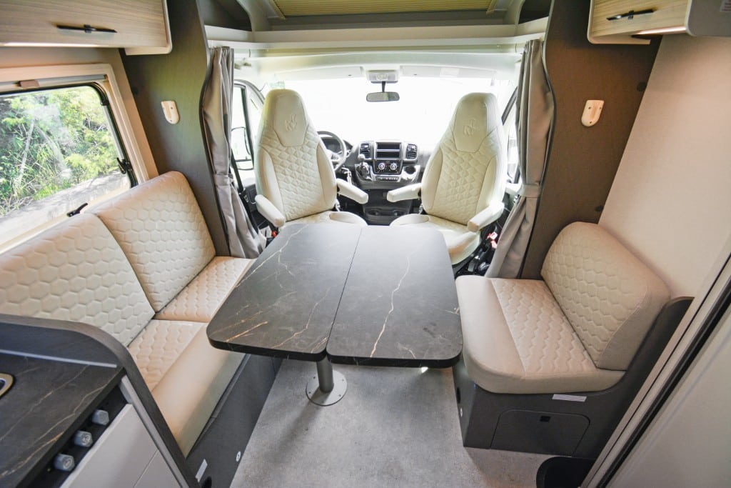 Etrusco T 6.9 SBC Base Face-to-Face-Sitzgruppe