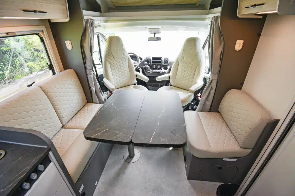 Etrusco T 6.9 SBC Base Face-to-Face-Sitzgruppe